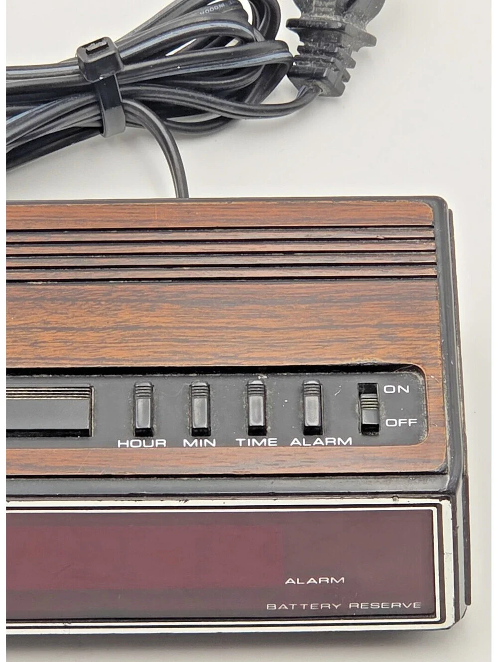 Vintage 1980s Spartus 1108 Wood Grain Red LED Digital Alarm Clock Tested Works